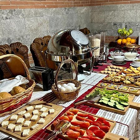 Brilant Antik Hotel 티라나 외부 사진