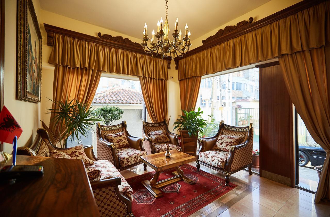 Brilant Antik Hotel 티라나 외부 사진